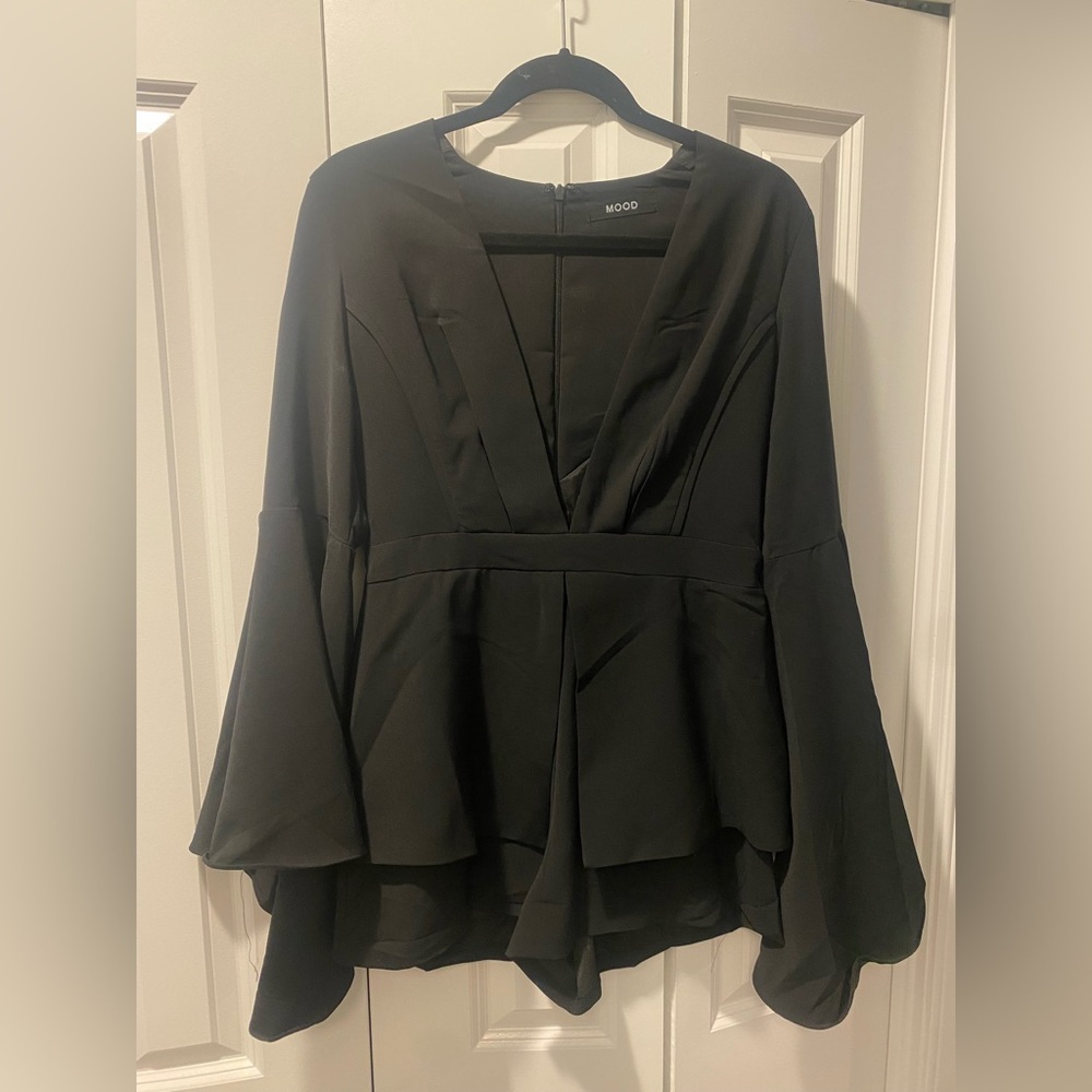 Elegant Black Flared Sleeve Romper